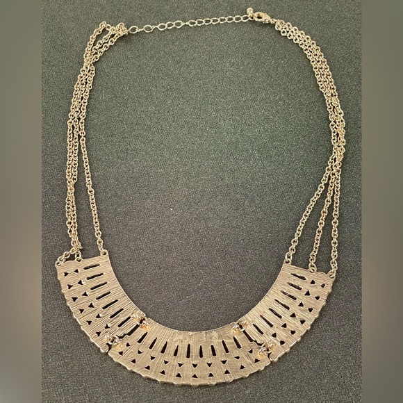 Fashion Necklace Gold colored claps closure - Picture 2 of 5